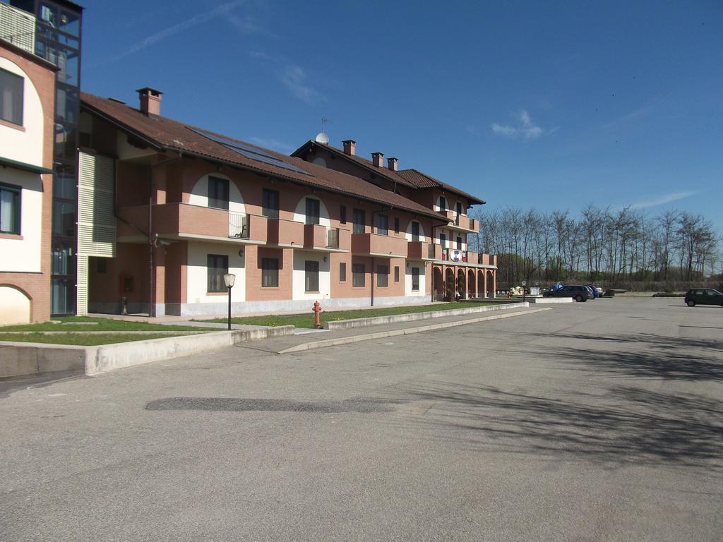 Green Class Hotel Candiolo Kültér fotó